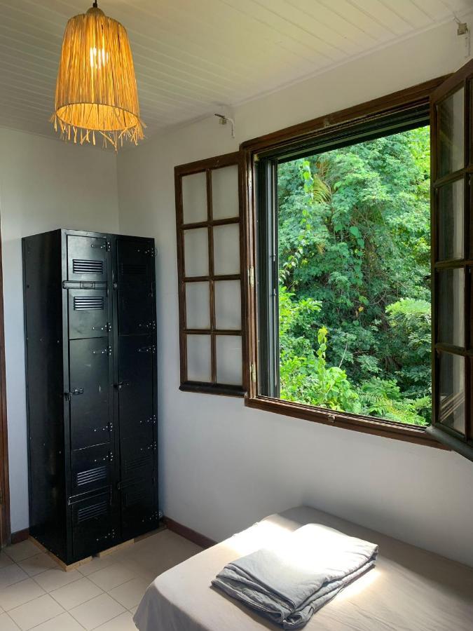 Top Hill Hostel- Martinique- Auberge Dortoir La Trinite Bagian luar foto